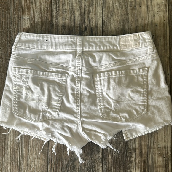 AMERICAN EAGLE OUTFITTERS HI-RISE STRECH JEAN SHORTS, 6 - Picture 3 of 12